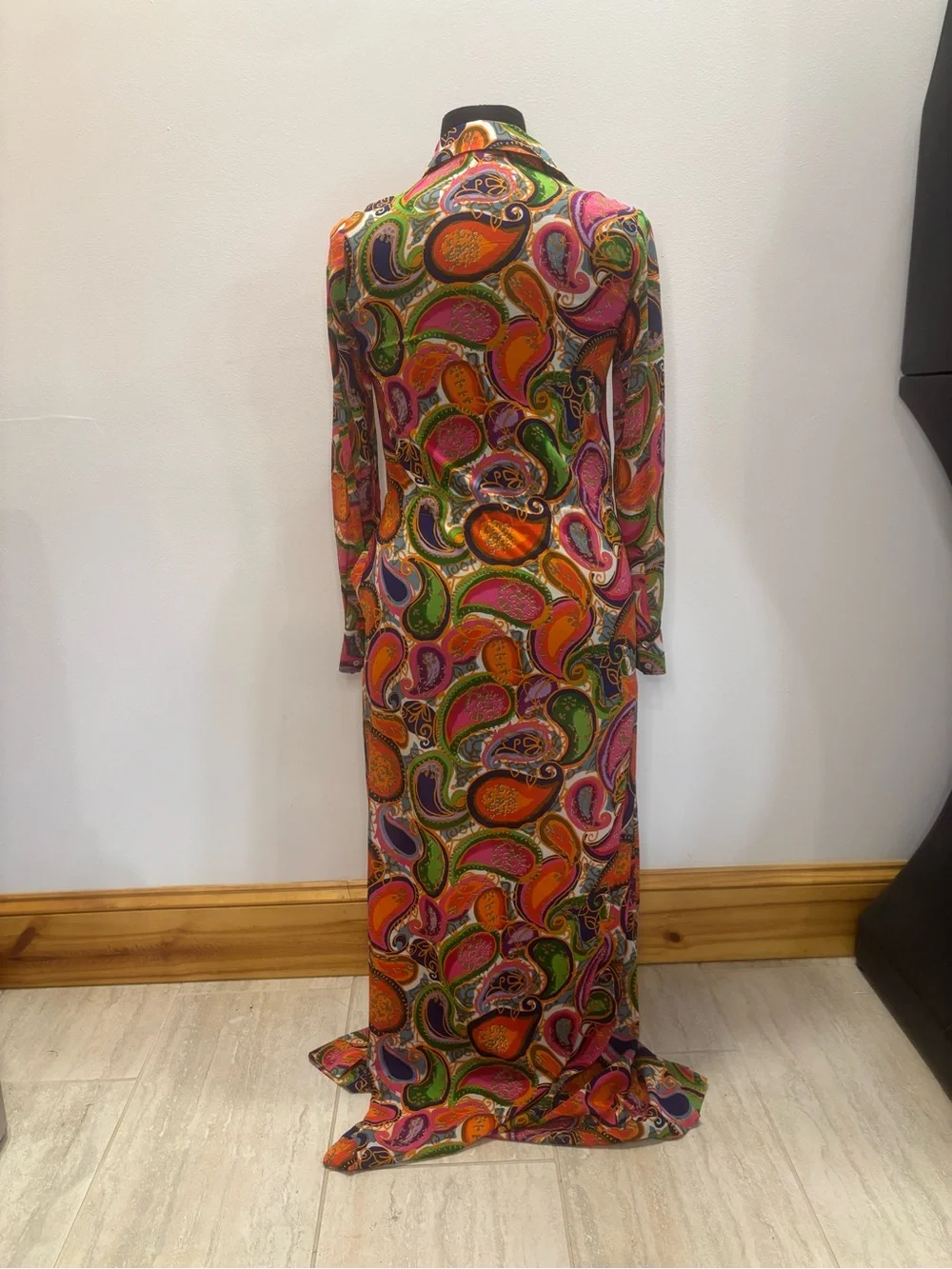 Trina Turk | Vibrant Paisley Maxi Dress - Picture 5 of 6